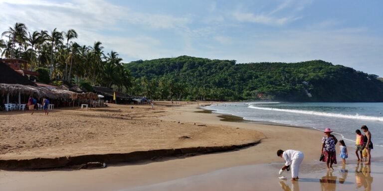 Quiet Beach Towns in Mexico for Retirees